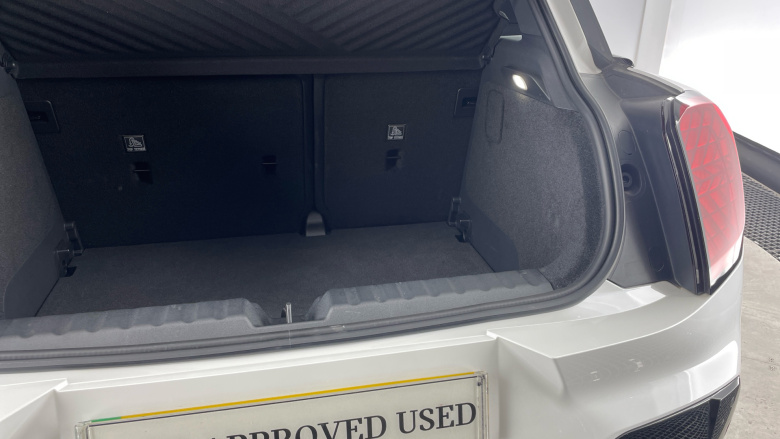 MINI Aceman 160kW SE Classic 54kWh 5dr Auto Electric Hatchback